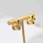 [Eternal Jewelry]CLOVER MEDIUM 1 MOTIFS LASER EARRINGS - Image 3