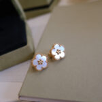 [Eternal Jewelry]LUCKY PINK GOLD WHITE MOP EARRINGS - Image 3