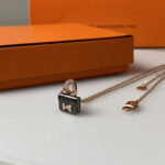 [Eternal Jewelry]CONSTANCE BLACK PEDANT PINK GOLD NECKLACE - Image 3