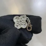 [Eternal Jewelry]CLOVER 5 MOTIFS  DIAMOND BRACELET SILVER - Image 7