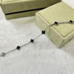 [Eternal Jewelry]CLOVER 6 MOTIF  ONYXS BRACELET