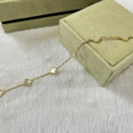 [Eternal Jewelry]CLOVER 6 MOTIF WHITE MOP BRACELET - Image 4