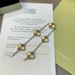 [Eternal Jewelry]CLOVER  5 MOTIFS  CHRISTMAS LIMITED EDITION BRACELET - Image 7