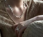Soft Mist Geometric Wave Baroque Pearl Necklace - Image 2