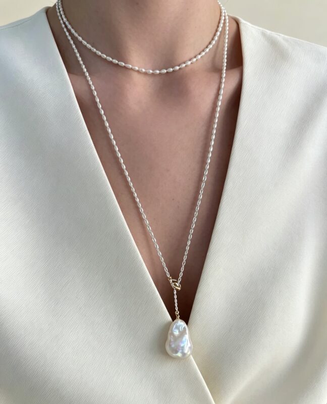 ✓ Each pearl features a unique natural shape
✓ Crafted with authentic natural materials
✓ Lightweight and comfortable for everyday wear
✓ A timeless design beyond seasonal trends
✓ A meaningful gift for yourself or someone special