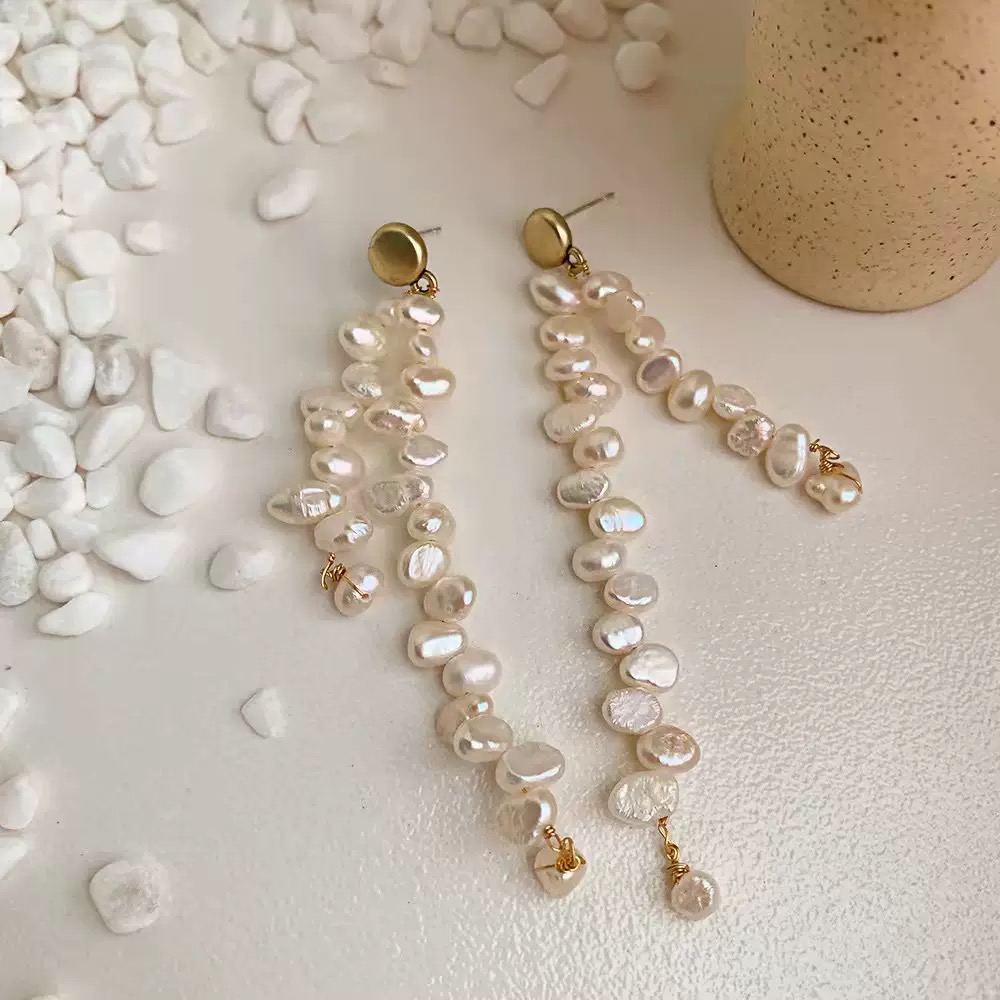 333333 Moon Shadow Pearl Long Earrings - Image 1